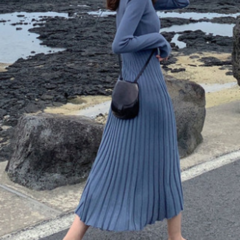 出会いの季節、ブルー系で好印象アップしていきましょー♪