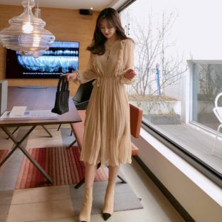 ベージュ 長袖 フリル ミモレ丈 フレア パーティーワンピース