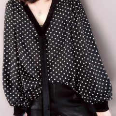 春必須！フェミニンブラウスで華やかに大人可愛く♪