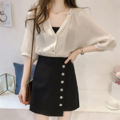 韓国で人気の大人フェミニンブラウスをご紹介します♪