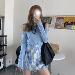 寒い日もあたたかい日も着れる！春にピッタリなヘルシーな肌見せトップス