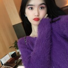 人と被りたくない人におすすめ！二度見される冬の個性派トップス