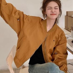 韓国スタイルのショートトップ