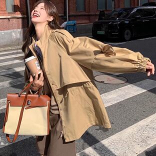 カーキ　ウインドブレーカージャケット　カジュアルハイエンド