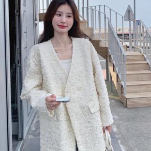 スパンコールのジャケットショートトップ