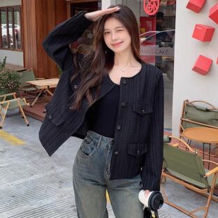 韓国風　カジュアルショートトップ