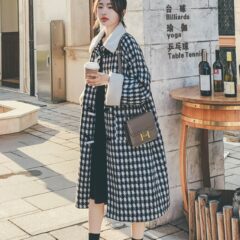 「チェック柄コートはダサい」はウソ！大人っぽくてかわいい3選