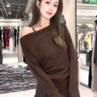 秋だけど暑い日にもピッタリ！いまっぽい長袖オフショルコーデとは？