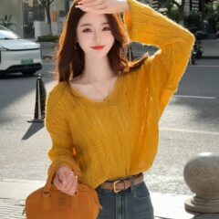 冬服に飽きたらキレイ色ニットでリフレッシュ！可愛いトップス3選