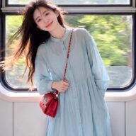 春に良く似合う！くすみブルーの優しいワンピース特集